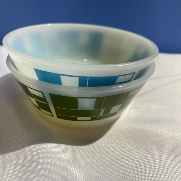 2 vintage Fire King Anchor Hocking Rare Blocks  blue and green Milk Glass 5” - Picture 12 of 14